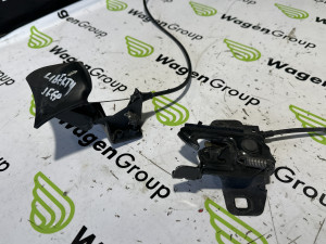 Sajla otvaranje haube rucica bravica Jeep Liberty
