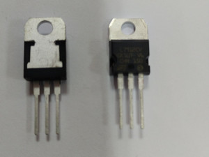 STABILIZATOR NAPONA L7905CV -5V/1A