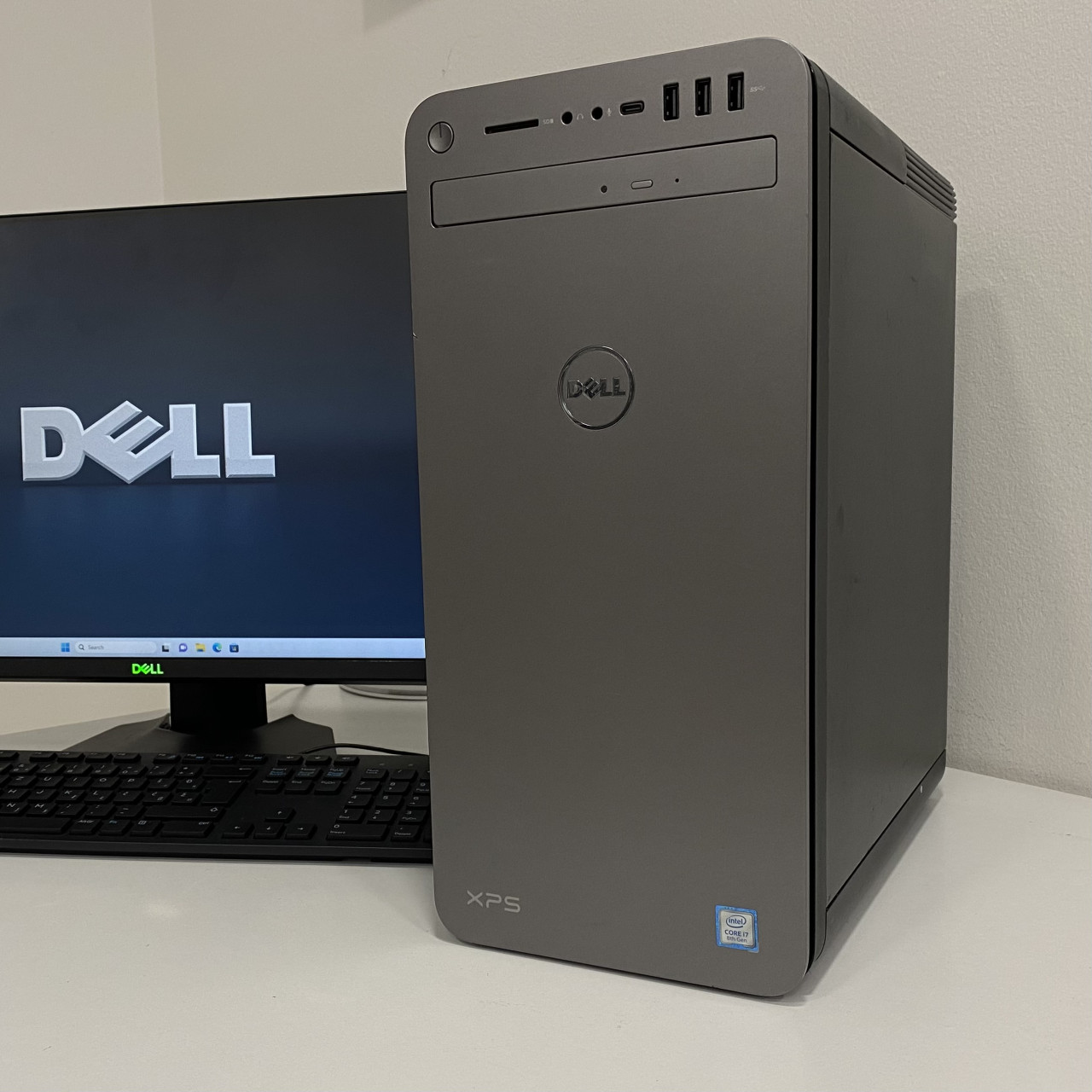 Windowsデスクトップ DELL XPS8930 i7 64GB GTX1080 Amazon.com: Dell XPS 8930 Tower Desktop - 8th Gen. Intel