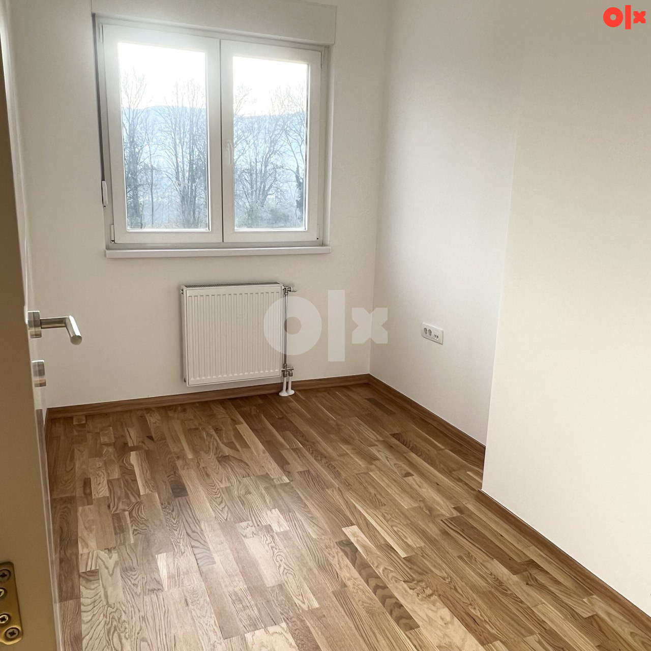 Useljiv Trosoban stan 66m2 B. Luka 4