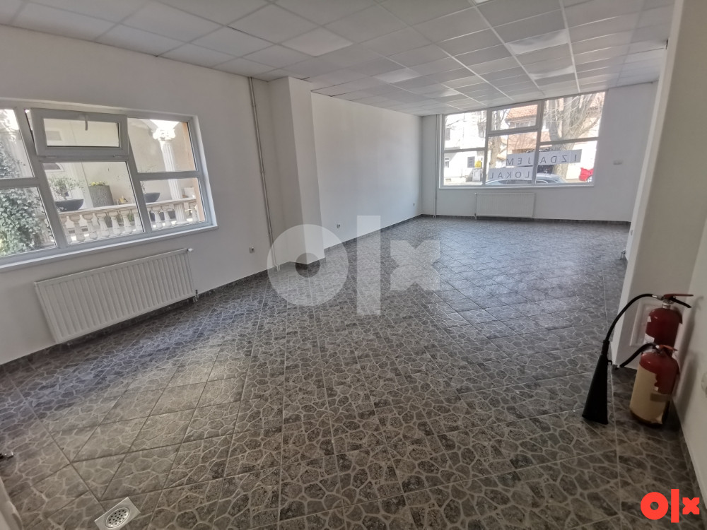 Poslovni prostor,lokal za izdavanje,065594628,lokal je 91m2 2