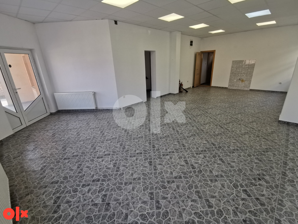Poslovni prostor,lokal za izdavanje,065594628,lokal je 91m2