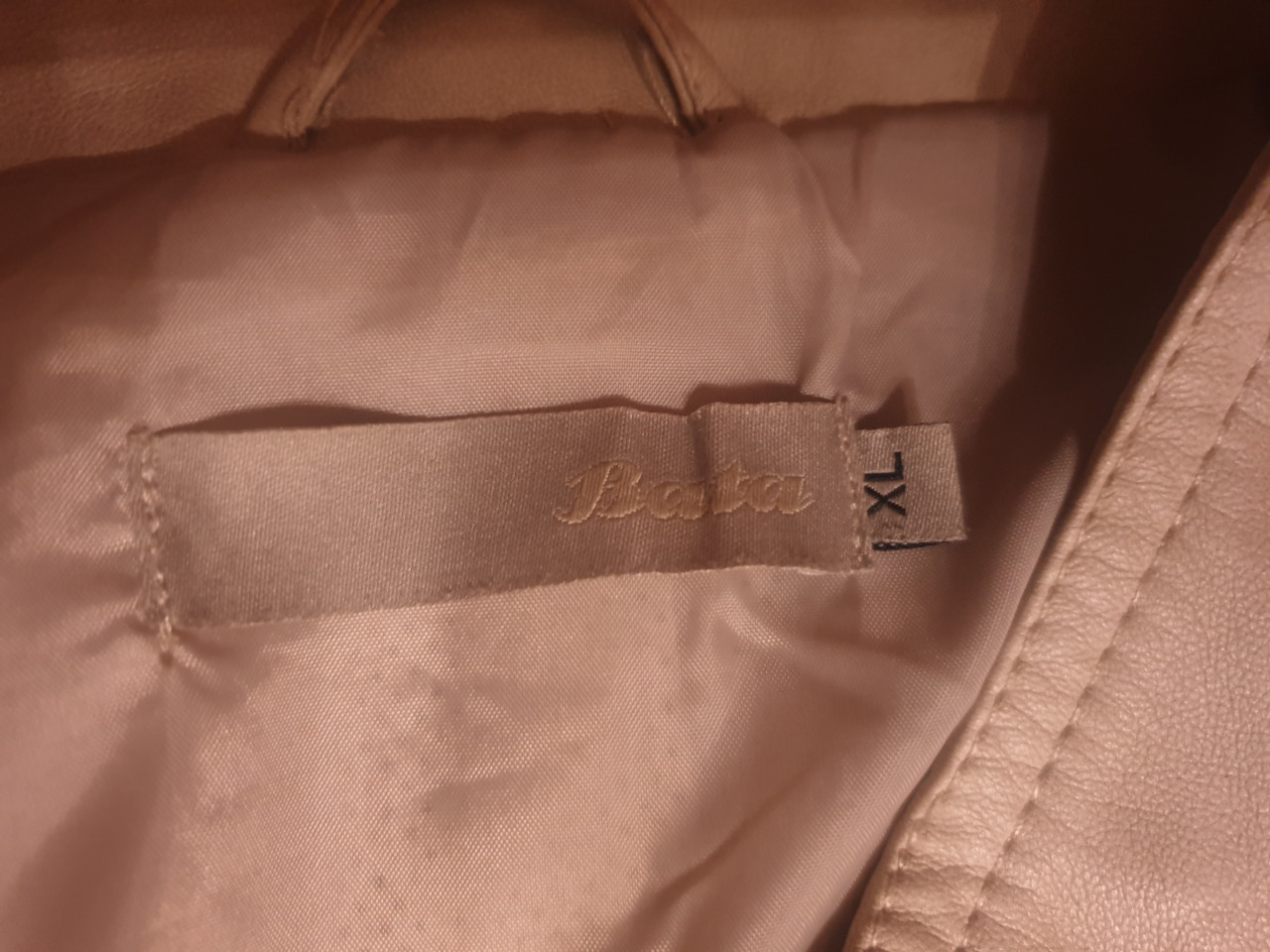 KOZNA JAKNA ZENSKA BATA 85KM  ORIGINAL 062101500