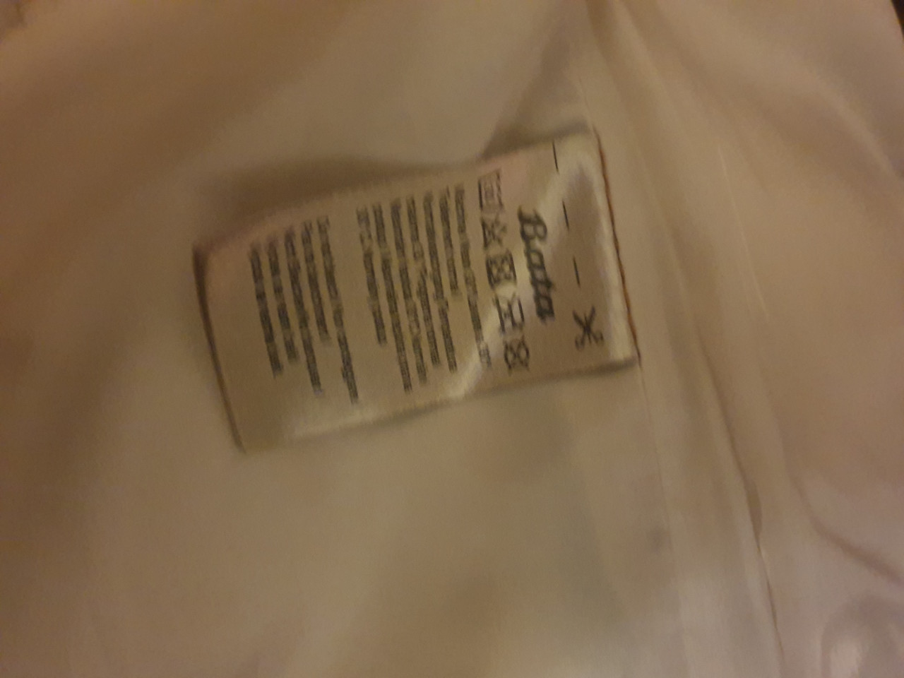 KOZNA JAKNA ZENSKA BATA 85KM  ORIGINAL 062101500