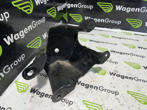 Nosac rezervne gume Jeep Liberty (fotografija 2)