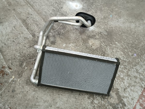 Mali hladnjak vode Audi A6 4g a7 dijelovi djelovi