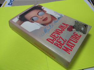 DJEVOJKA BEZ MATURE - Marie Louise Fischer