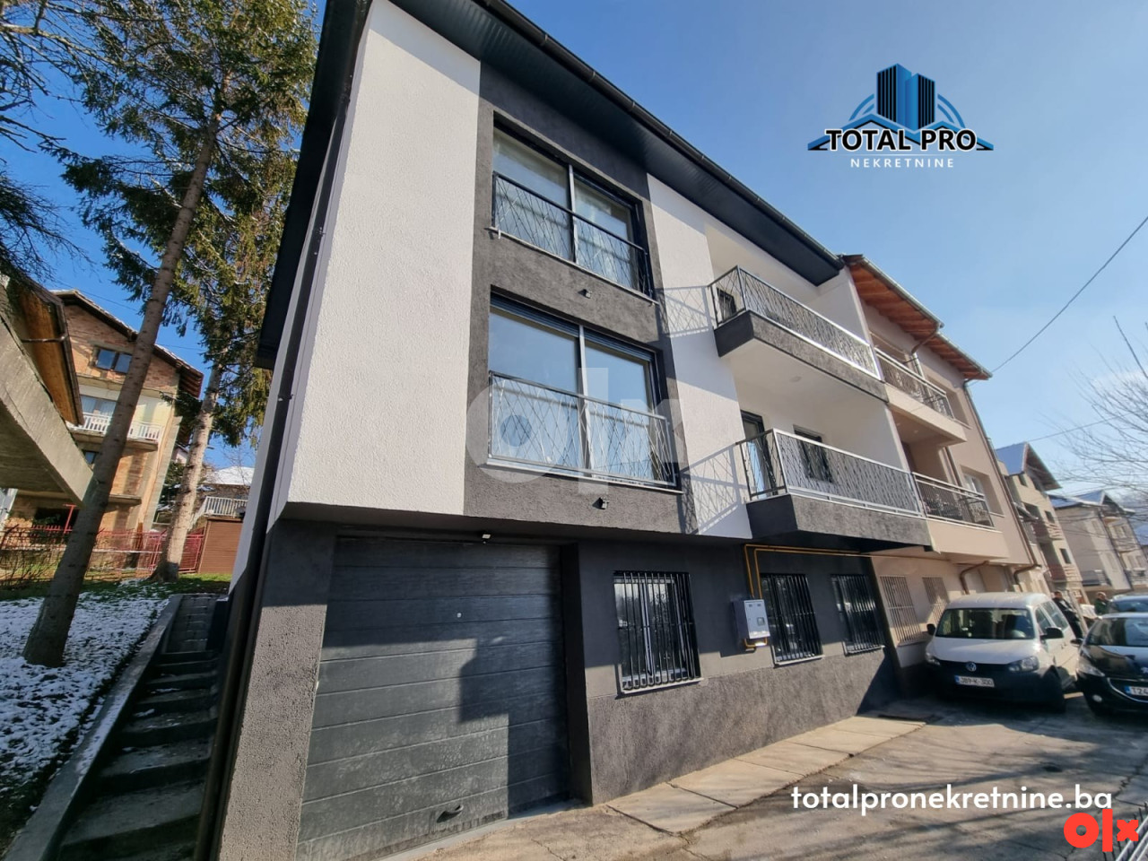 TOTAL PRO / Kuća na tri etaže 300m2 / Nahorevo - Centar