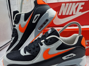NIKE PATIKE
