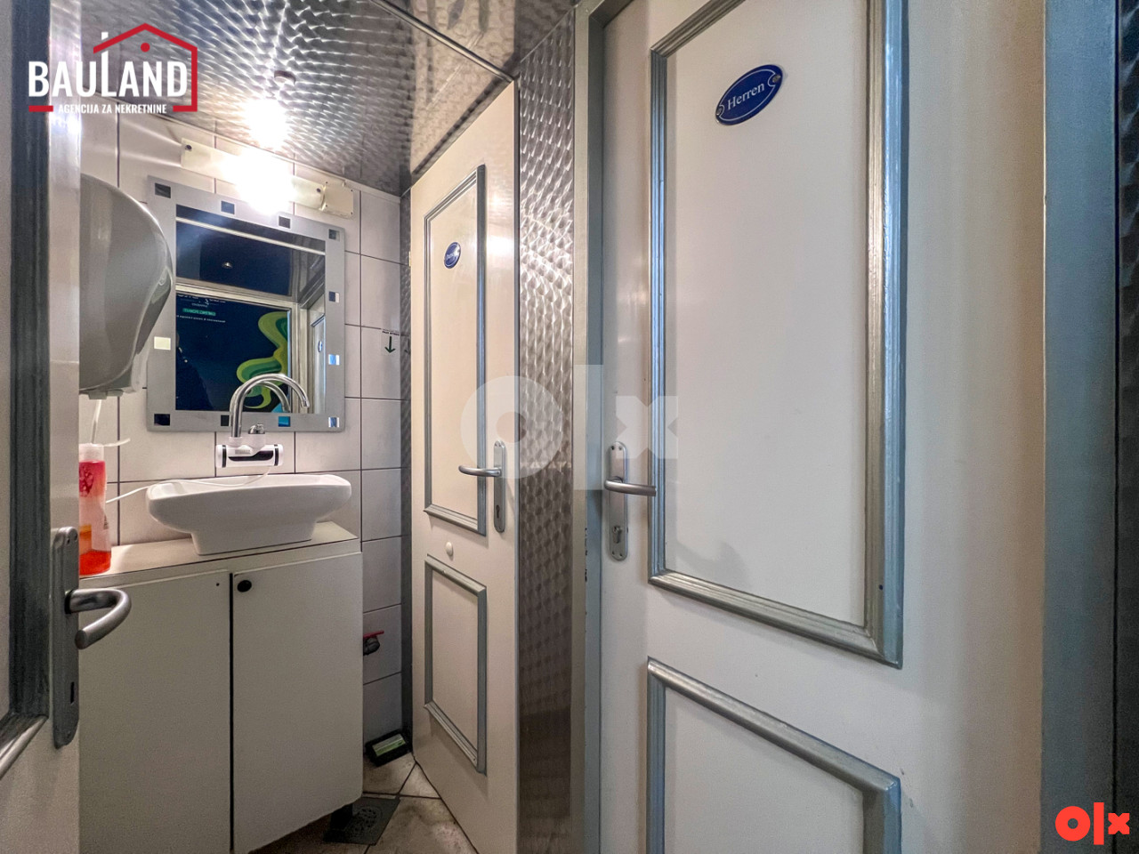 Poslovni prostor površine 34m2, Merhemića trg, Centar 10