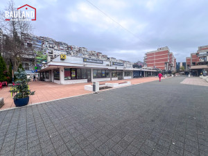 Poslovni prostor površine 34m2, Merhemića trg, Centar