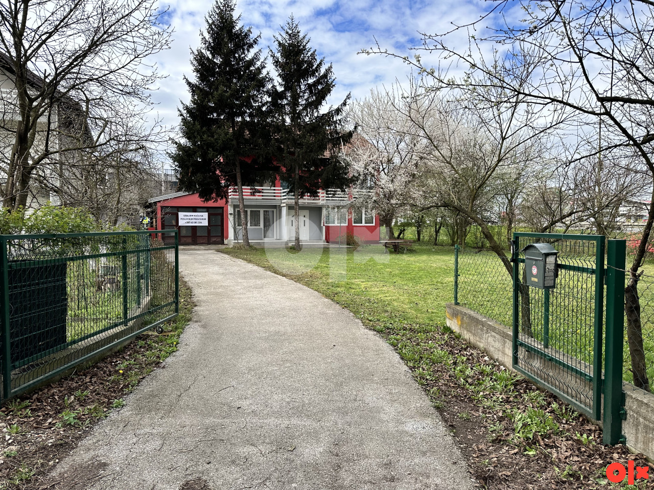 Izdajem kuću u centru Živinica