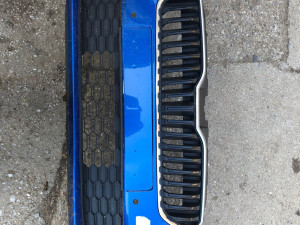 Skoda Fabia 2018 Branik prednji karambolka Fabija