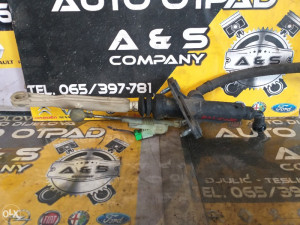 PODPEDALNI CILINDAR KVACILA VOLVO S80 05 2.4 D5