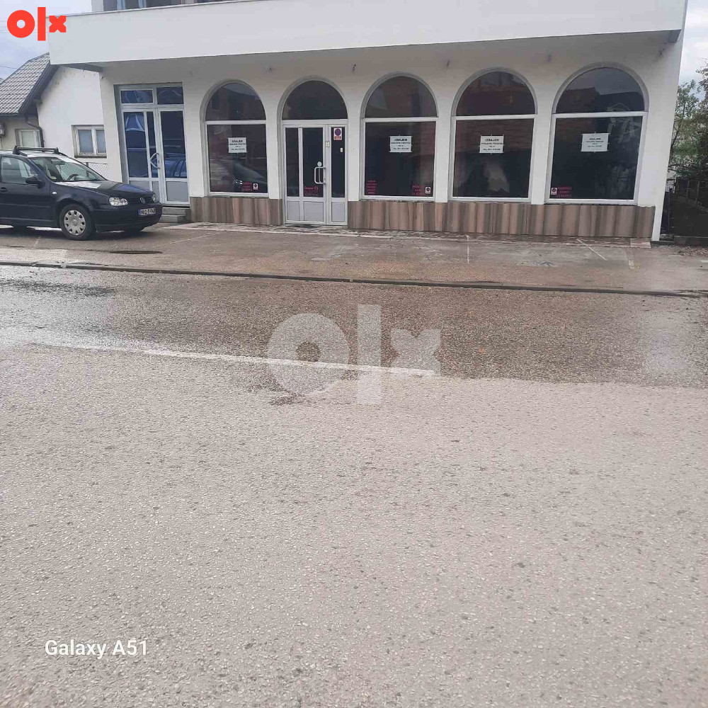 Poslovni prostor Živinice 160 m2 preko puta gradske pijace 5