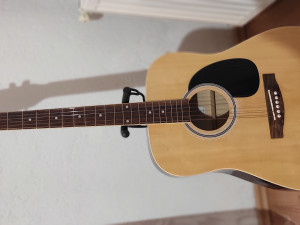Akustična gitara