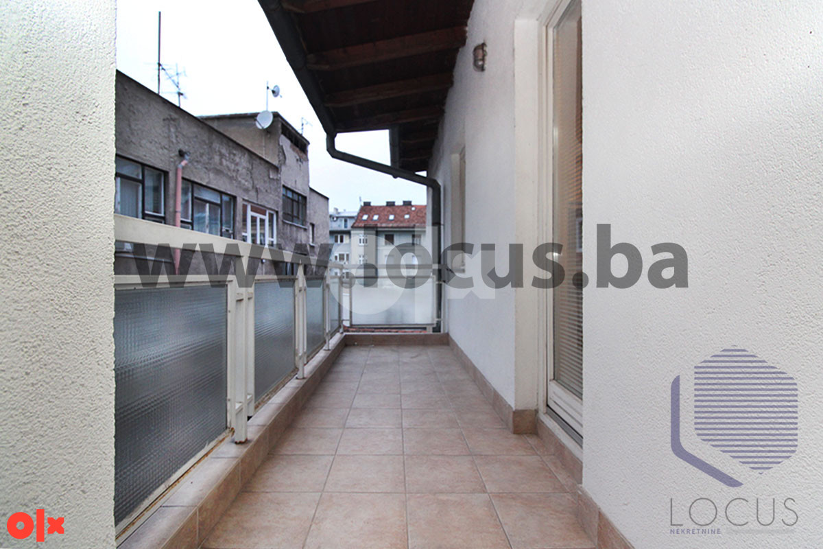 LOCUS: Stan preko puta Narodnog pozorišta, Centar 17