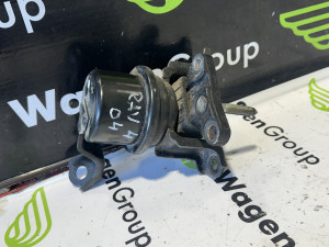 Nosac motora Toyota RAV4 2004 (fotografija 2)
