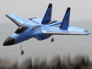 Dječiji avion za vratolomije sa upravljačem