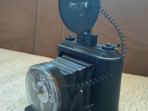 RETRO Stoni sat TOP STANJE kao Vintage kamera foto aparat POKLON