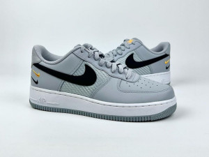 NIKE AIR FORCE 1 TRIPLE SCHWOOSH ORIGINAL