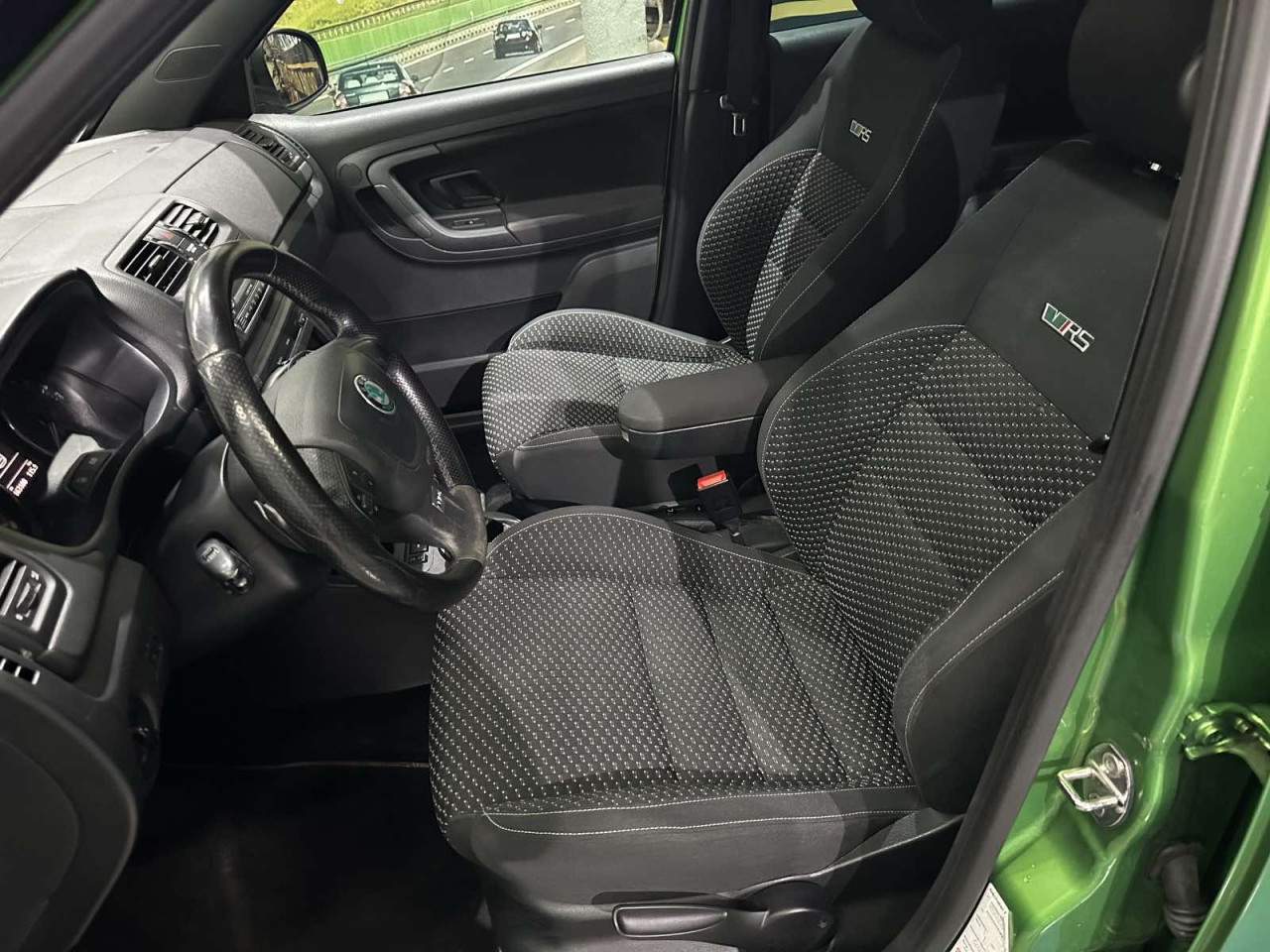 ŠKODA FABIA VRS 1.4i DSG AUTOMATIK, 2011 GOD, ŠIBER