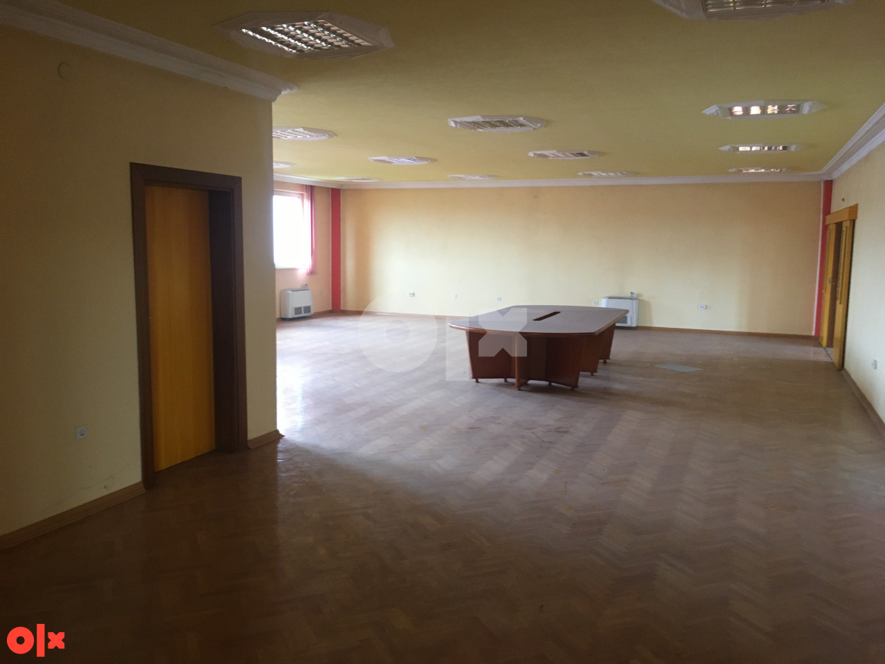 Poslovne prostorije Magistralni put 400m2 061894645