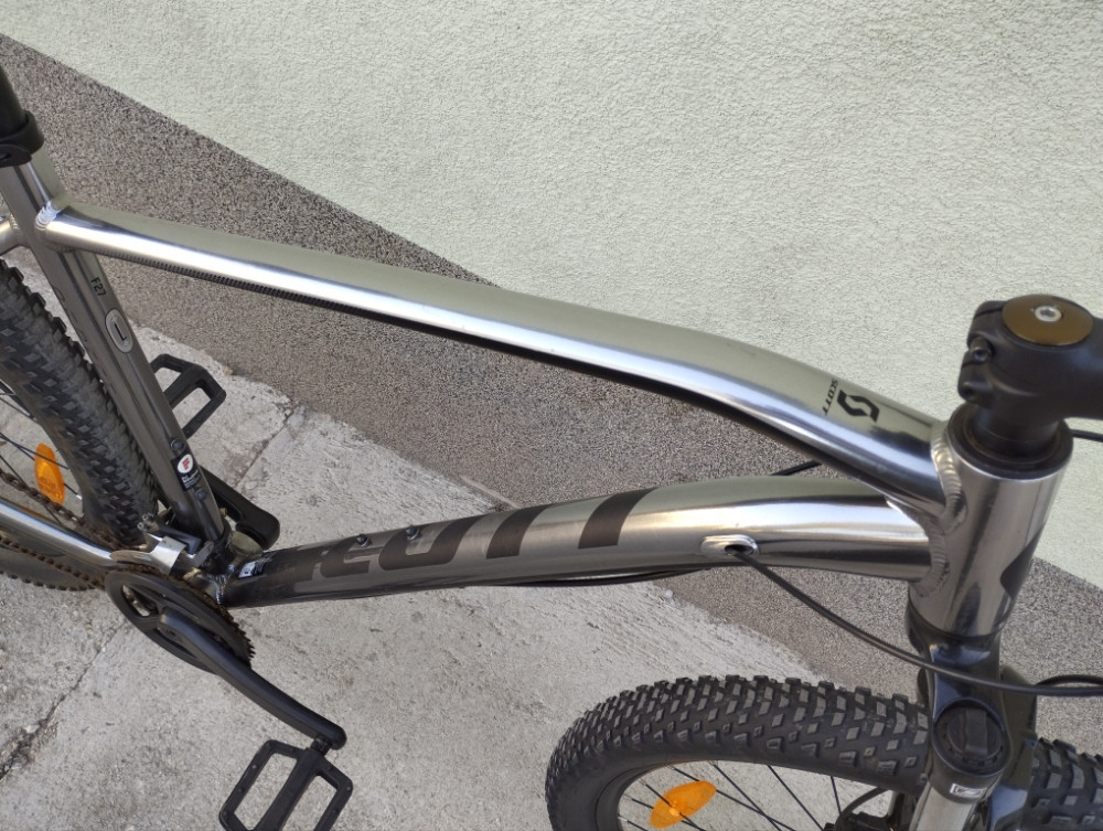 Scott Aspect F27 2021. L Ram 27.5" Altus Shadow 2x8 Hidraulika