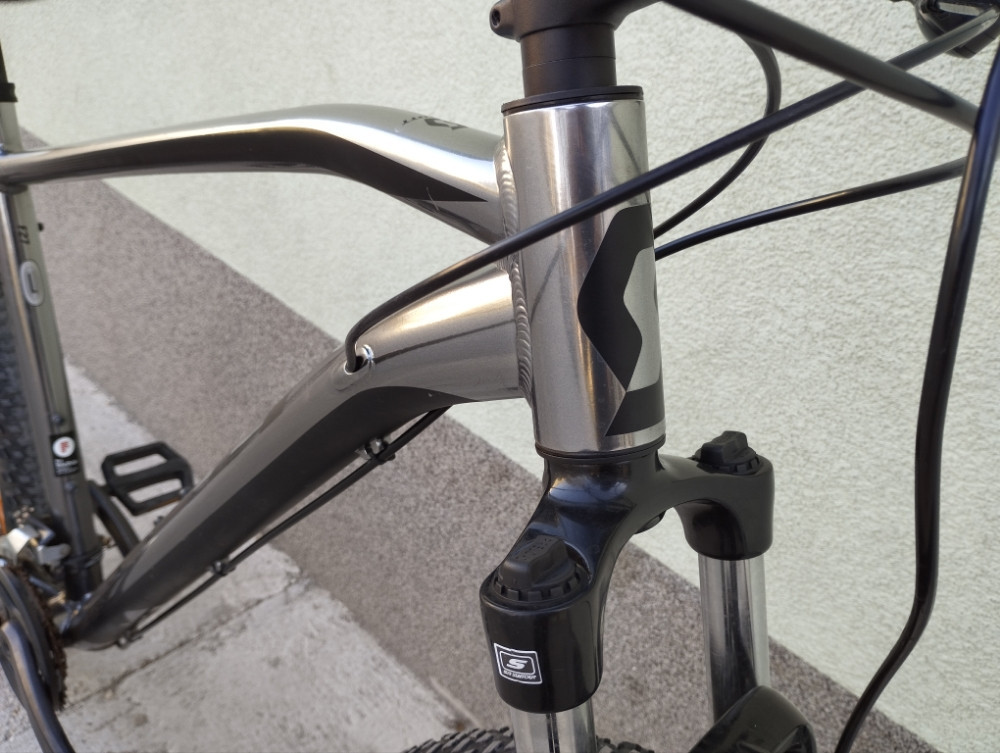 Scott Aspect F27 2021. L Ram 27.5" Altus Shadow 2x8 Hidraulika