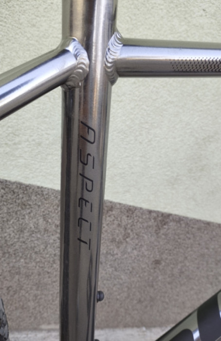 Scott Aspect F27 2021. L Ram 27.5" Altus Shadow 2x8 Hidraulika