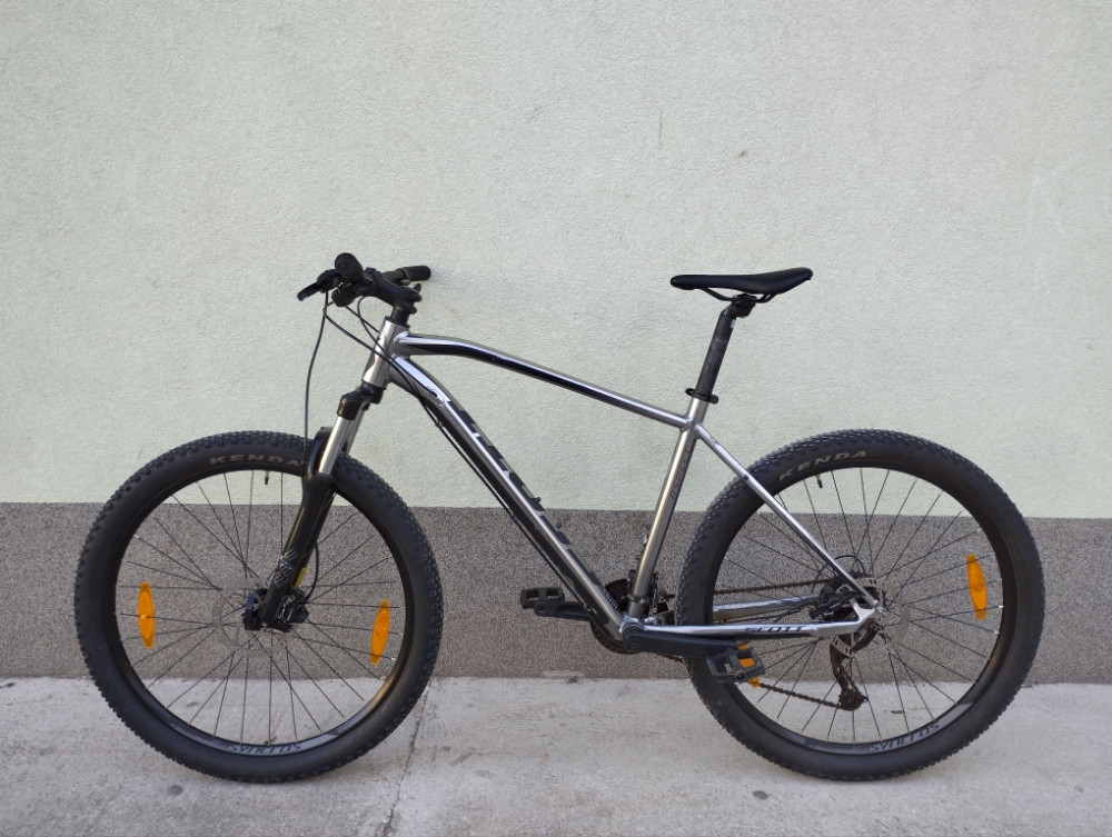 Scott Aspect F27 2021. L Ram 27.5" Altus Shadow 2x8 Hidraulika