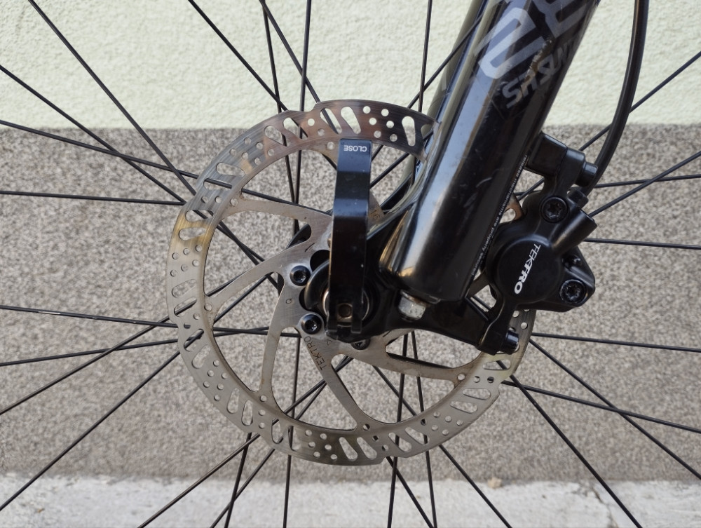 Scott Aspect F27 2021. L Ram 27.5" Altus Shadow 2x8 Hidraulika