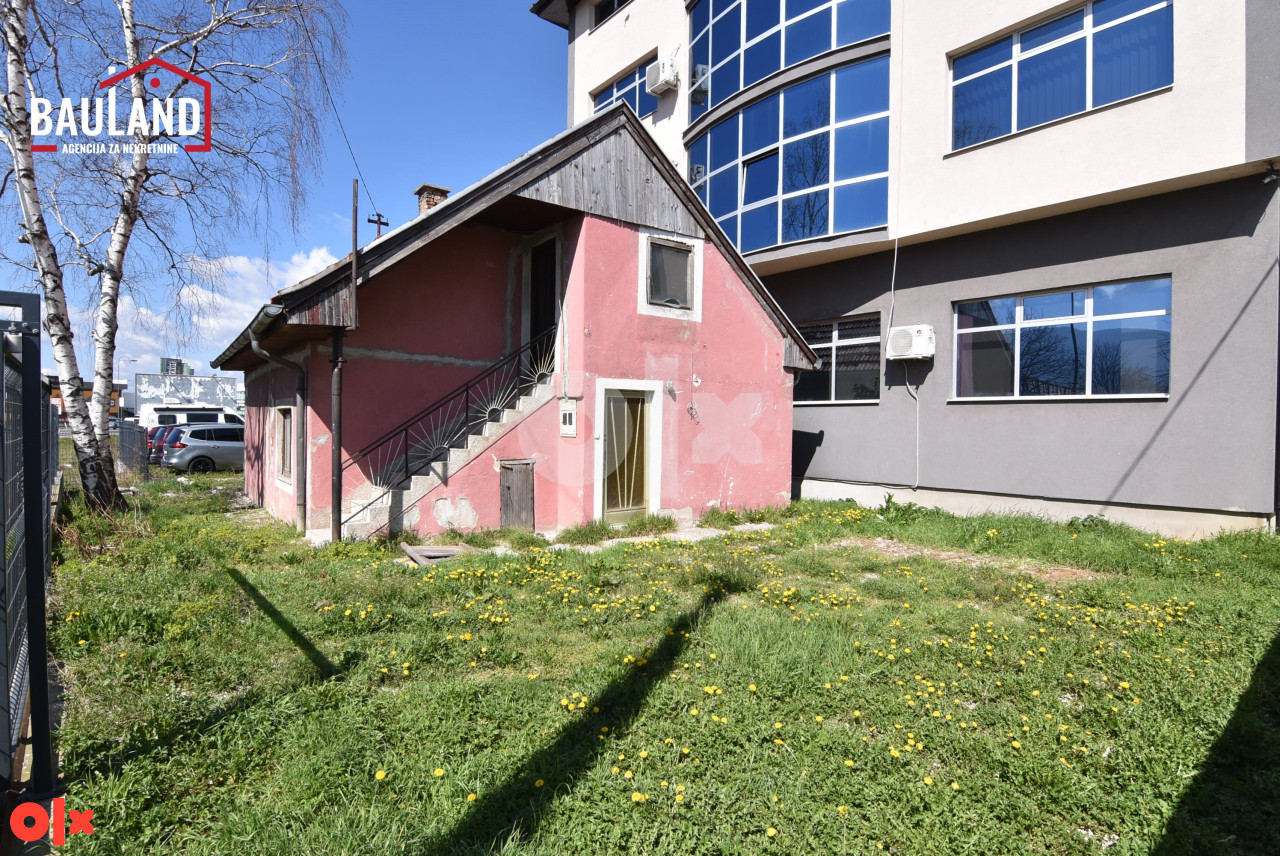 Poslovni prostor, kuća-159m2 / preko puta Aerodroma 2