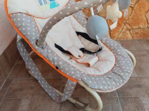 LEZALJKA LJULJASKA ZA BEBE  hauck GERMANY