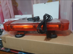 Rotacija led diode zuta na magnet za slep službe 12-24v