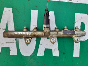 Rampa Goriva Fiat Punto 2 1.9 0445214016