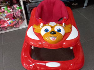 Hodalica, dubak šetalica, bebe, igračke