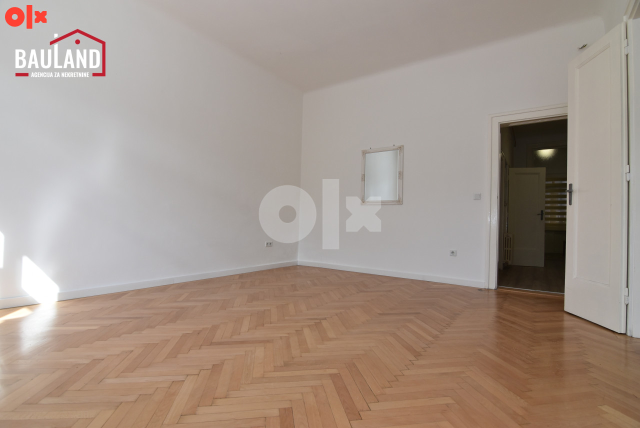 Poslovni prostor u visokom prizemlju-80m2 / Centar 2