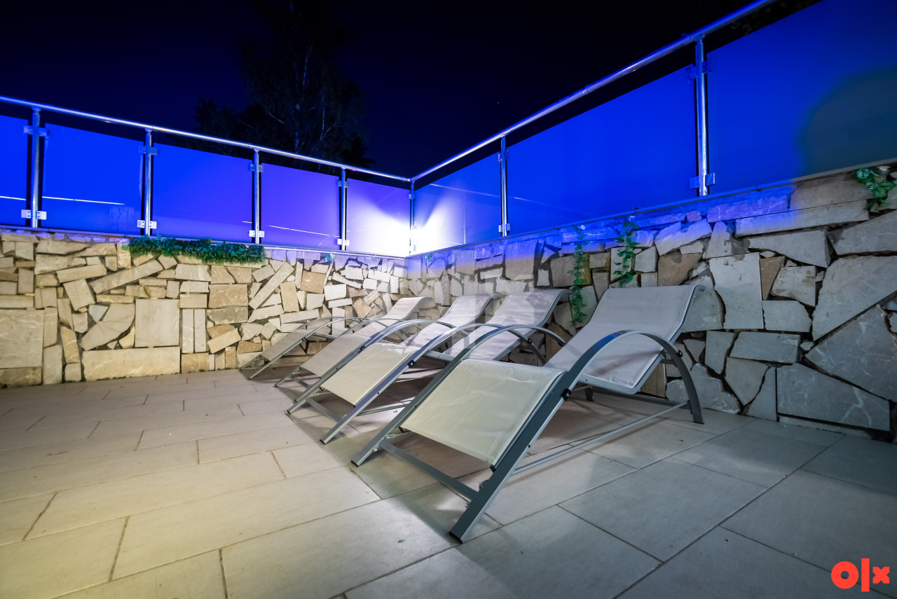 STAN NA DAN KUCA BAZEN SAUNA & JACUZZI izdavanje PROSLAVE 18