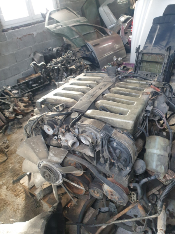 Mercedes Benz V12 S600 engine with gearbox