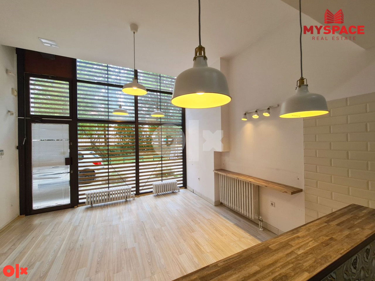 MY SPACE/ Poslovni prostor/ Marijin Dvor/ 21(29) m2 4