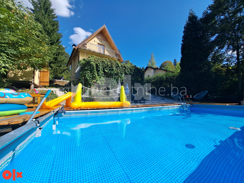 m2: Rakovica, vikendica 120m2 na parceli 1150m2 2