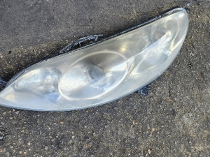 Far lijevi peugeot 407