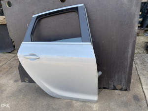 Vrata zadnje desna Opel Astra J 2012