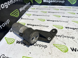 Kondenzator klime boca Audi A6 4F (fotografija 3)