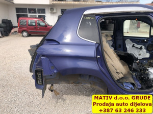 Zadnji bok DESNI STRANICA DESNA Peugeot 2008 2015