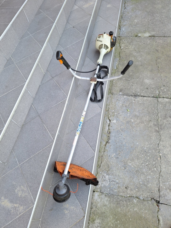 STHIL VELIKI TRIMER U JAKO DOBROM STANJU - Kosilice i Trimeri - OLX.ba