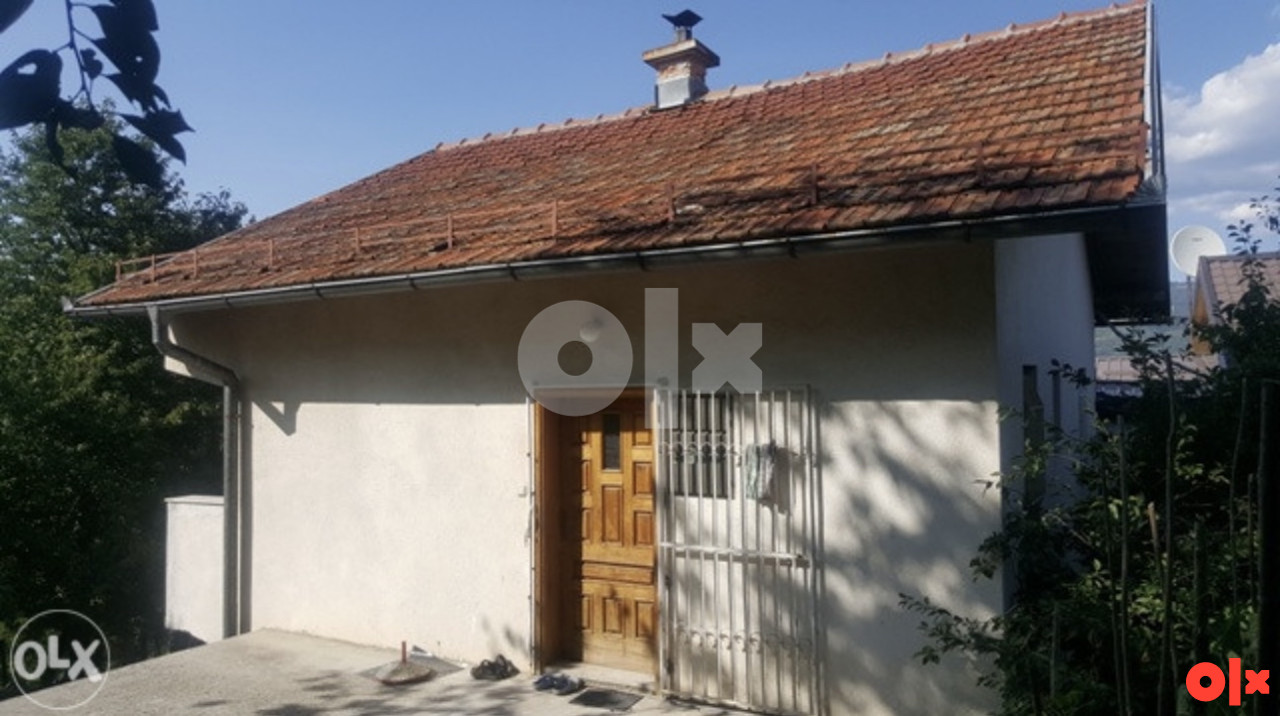 KOMPLET KUCA SA GARAZOM,BEZ NAMJESTAJA,STARI DIO GRADA 8