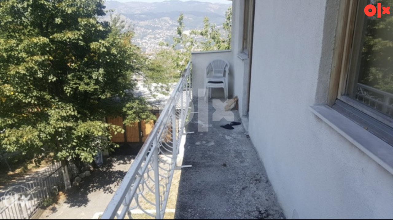 KOMPLET KUCA SA GARAZOM,BEZ NAMJESTAJA,STARI DIO GRADA 12