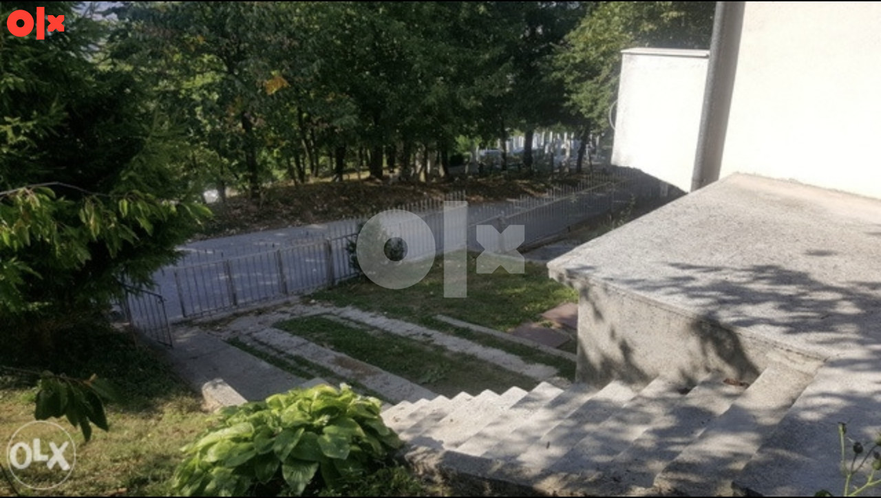 KOMPLET KUCA SA GARAZOM,BEZ NAMJESTAJA,STARI DIO GRADA 7